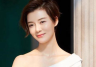 娱乐吃瓜艺人出道前改名,揭秘娱乐吃瓜艺人改名背后的故事